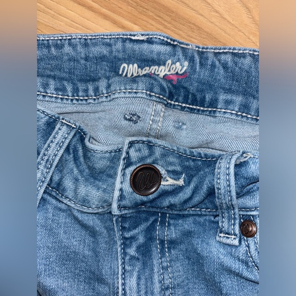 Wrangler Flare Jeans - Picture 3 of 5